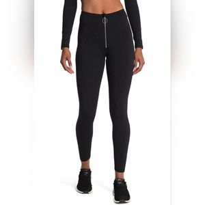 NWT, Good American The Warrior Front Zip 7/8 Leggings